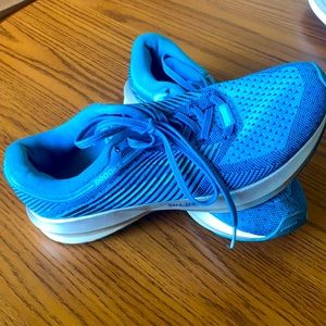 Blue Brooks Levitate Running Shoes